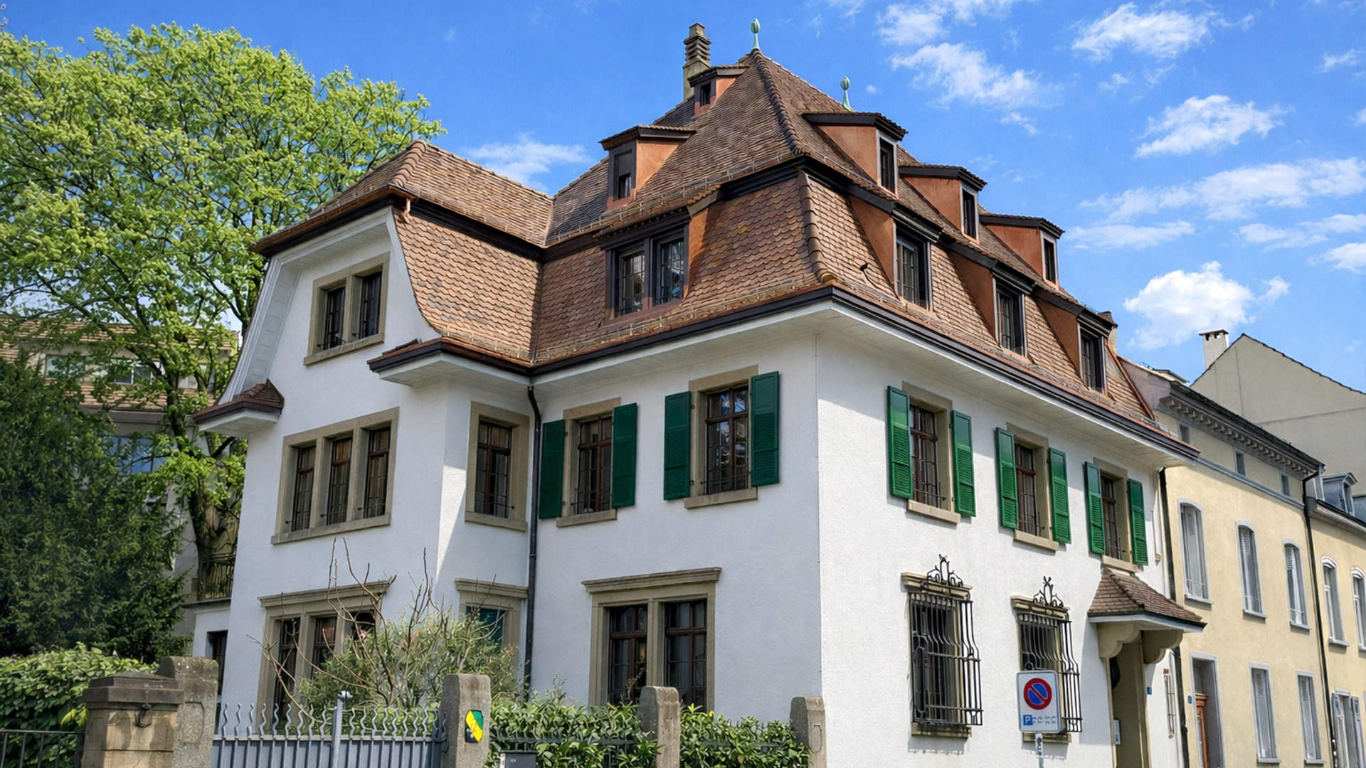 Aussenansicht der Aufberg Wohneinrichtung für Frauen in Basel