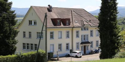 Gebäudeansicht Jugendvilla, Seltisberg