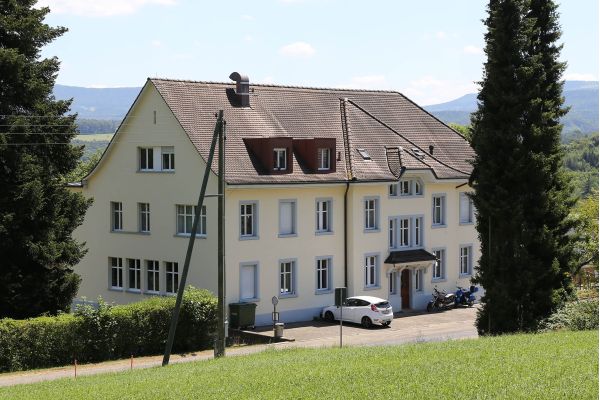 Gebäudeansicht Jugendvilla, Seltisberg